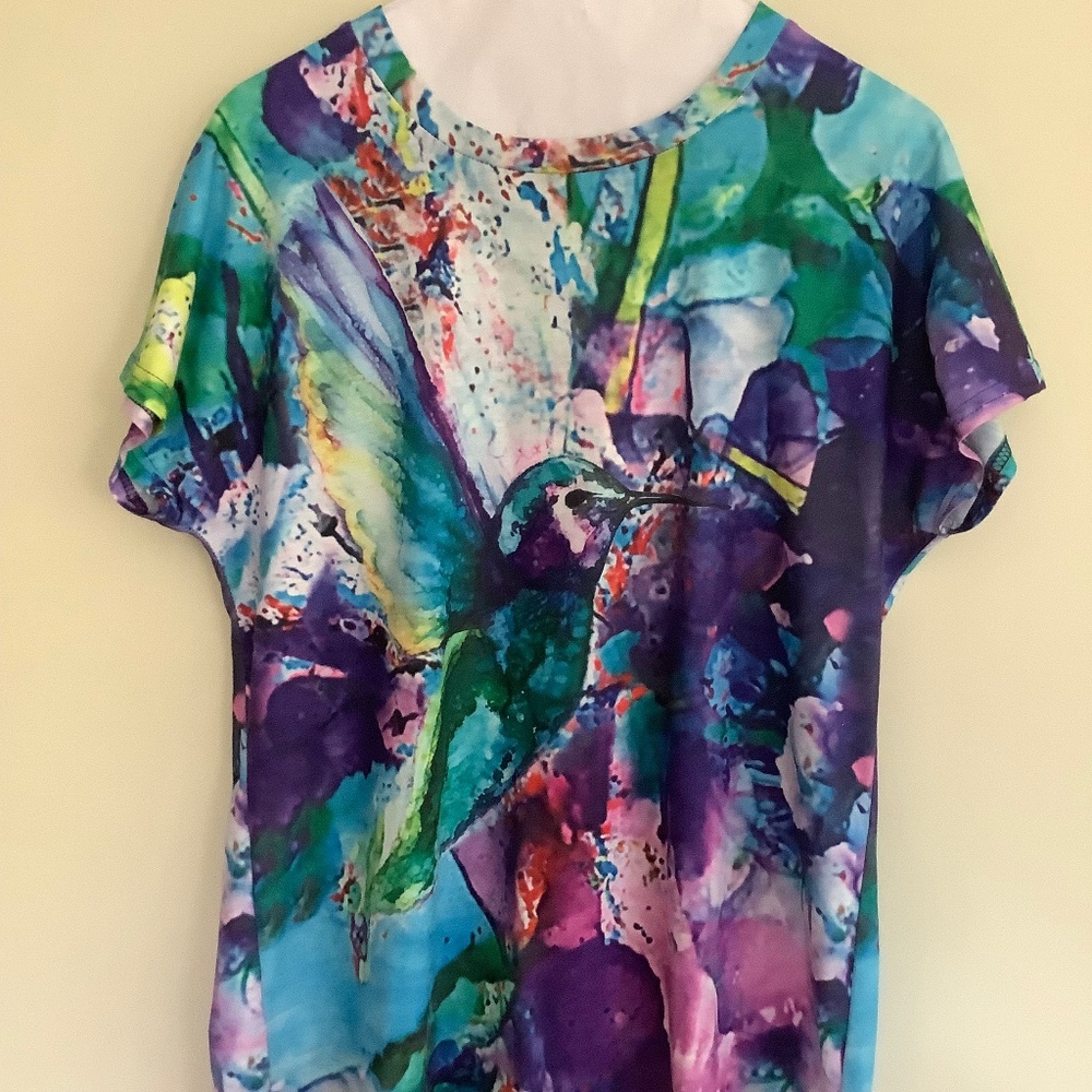 Multicolored tops